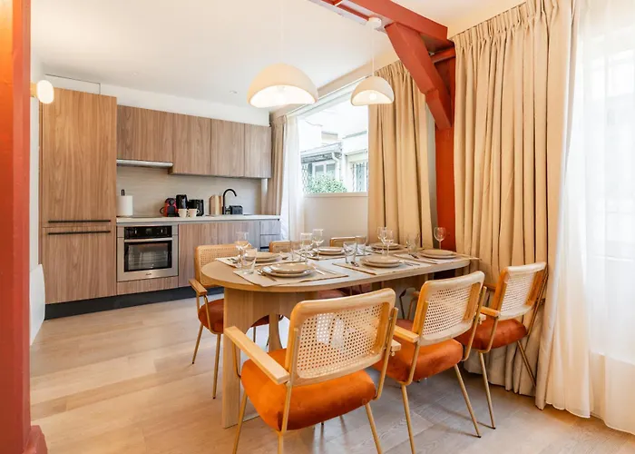 Apartman Merveilleux De Luxe Au Coeurs De Saint-germain